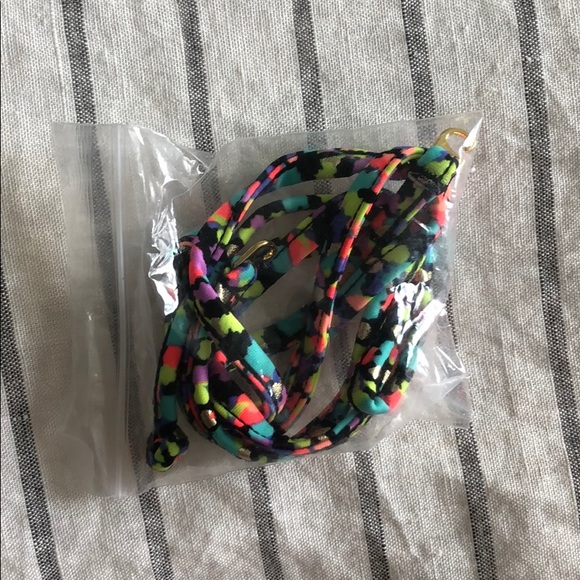 Womens 36B built-in cups Victoria Secret Swim Top - Picture 5 of 5